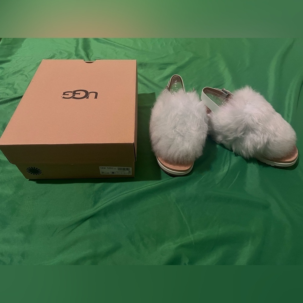 New UGG Fluffy White/ Mint Green Holly Sandals with Buckle size 39 - Picture 2 of 10